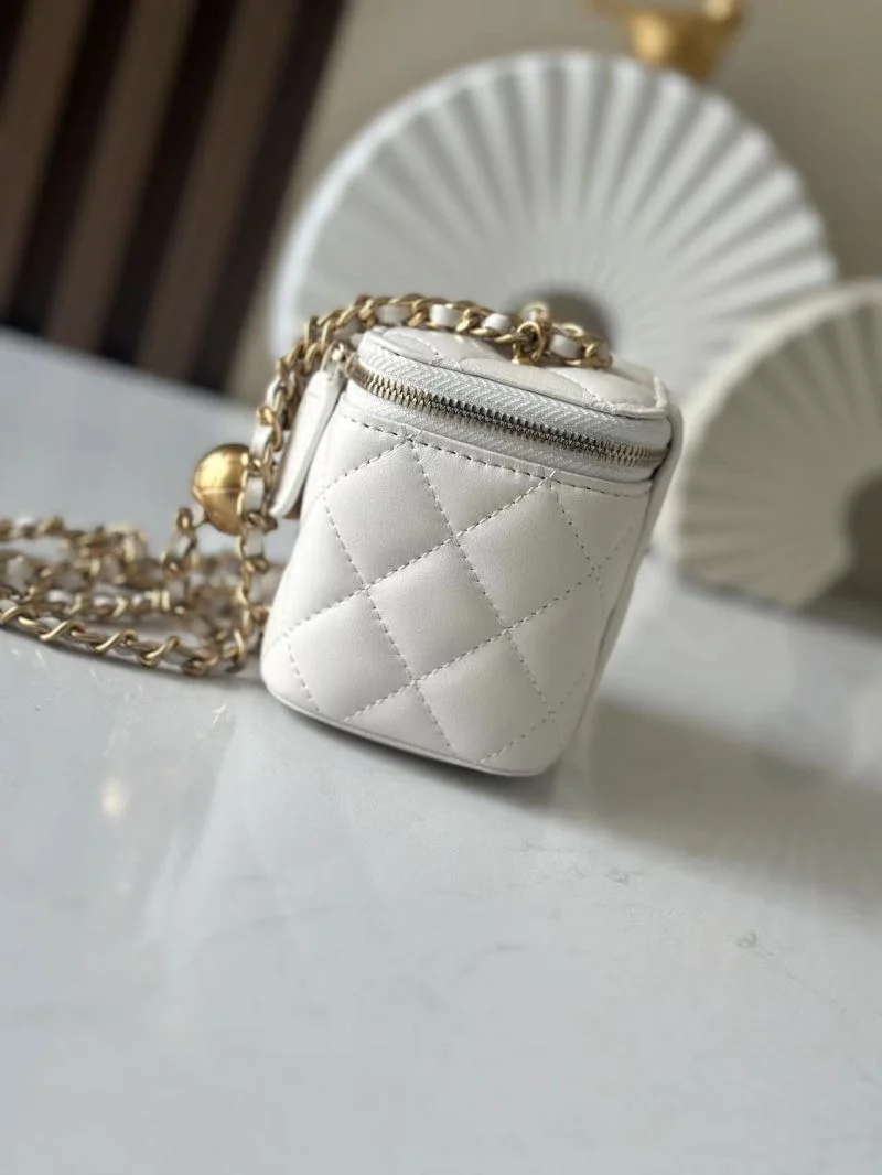 Chanel Cosmetic Bags Durable 53416