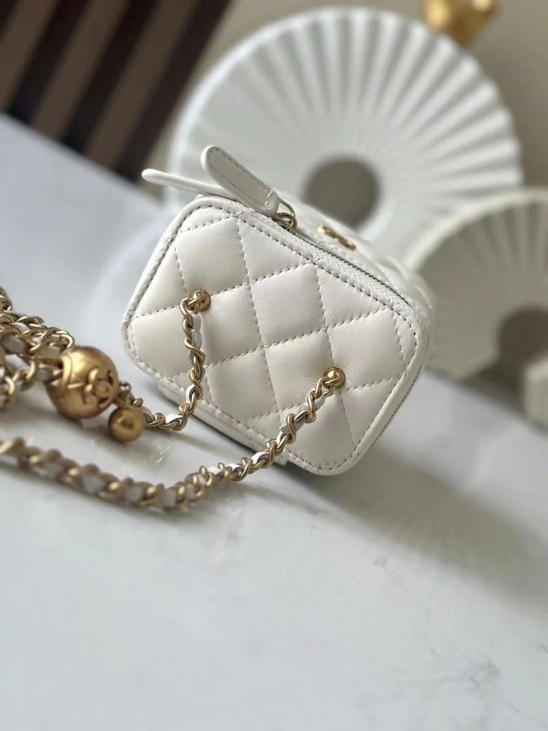 Chanel Cosmetic Bags Durable 53416