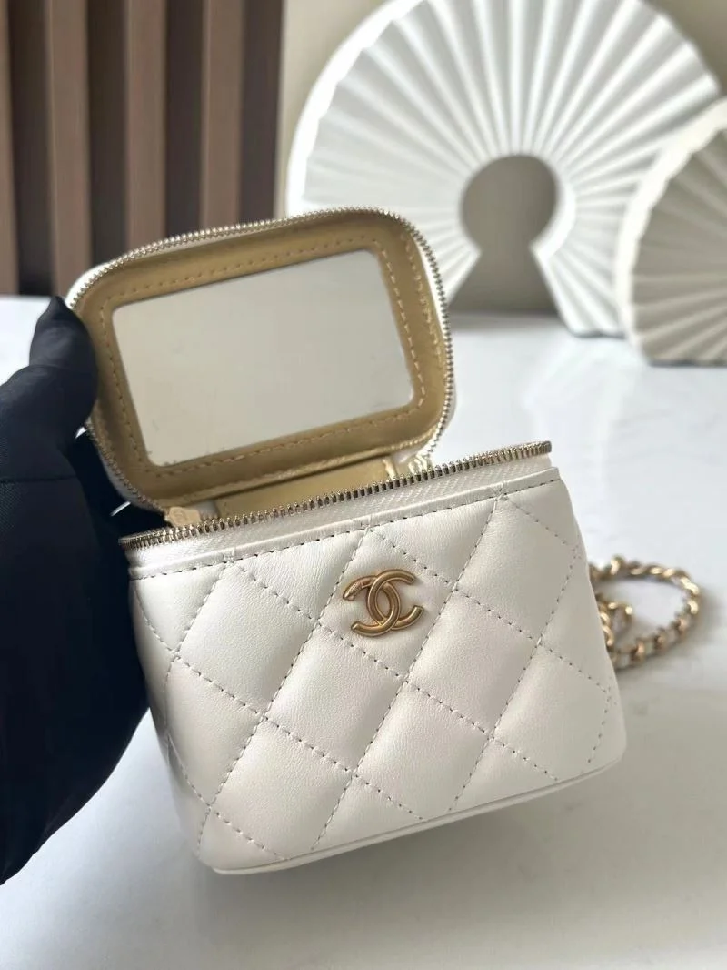 Chanel Cosmetic Bags Durable 53416