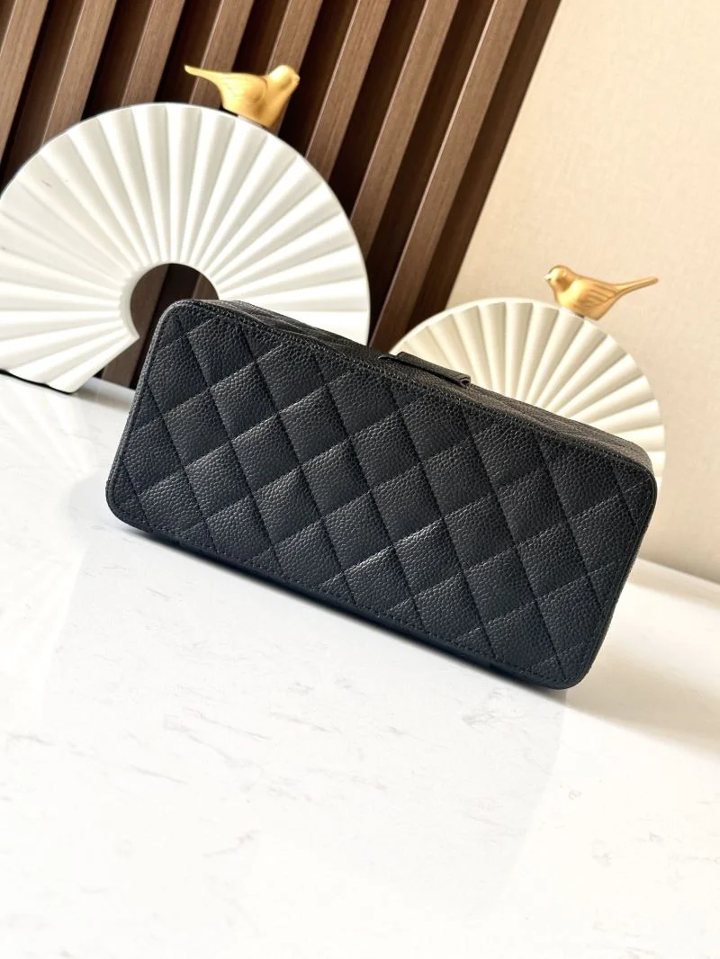 Chanel Cosmetic Bags FreshLook 53403