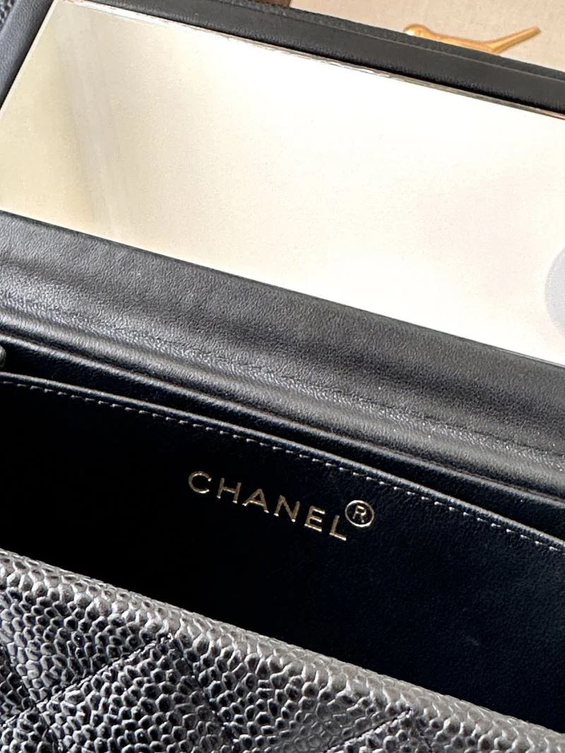 Chanel Cosmetic Bags FreshLook 53403