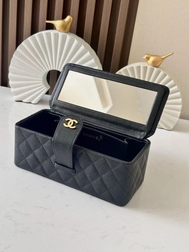 Chanel Cosmetic Bags FreshLook 53403