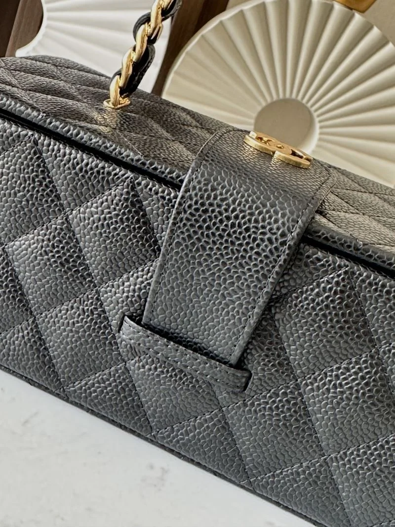 Chanel Cosmetic Bags FreshLook 53403