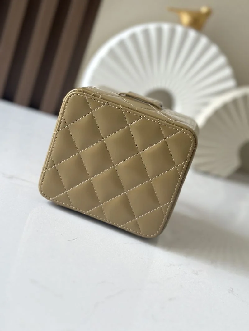 StreetReady Chanel Cosmetic Bags 53402