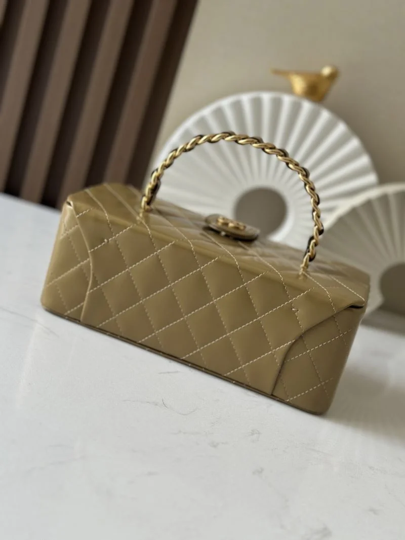 Chanel Cosmetic Bags Trendy 53397