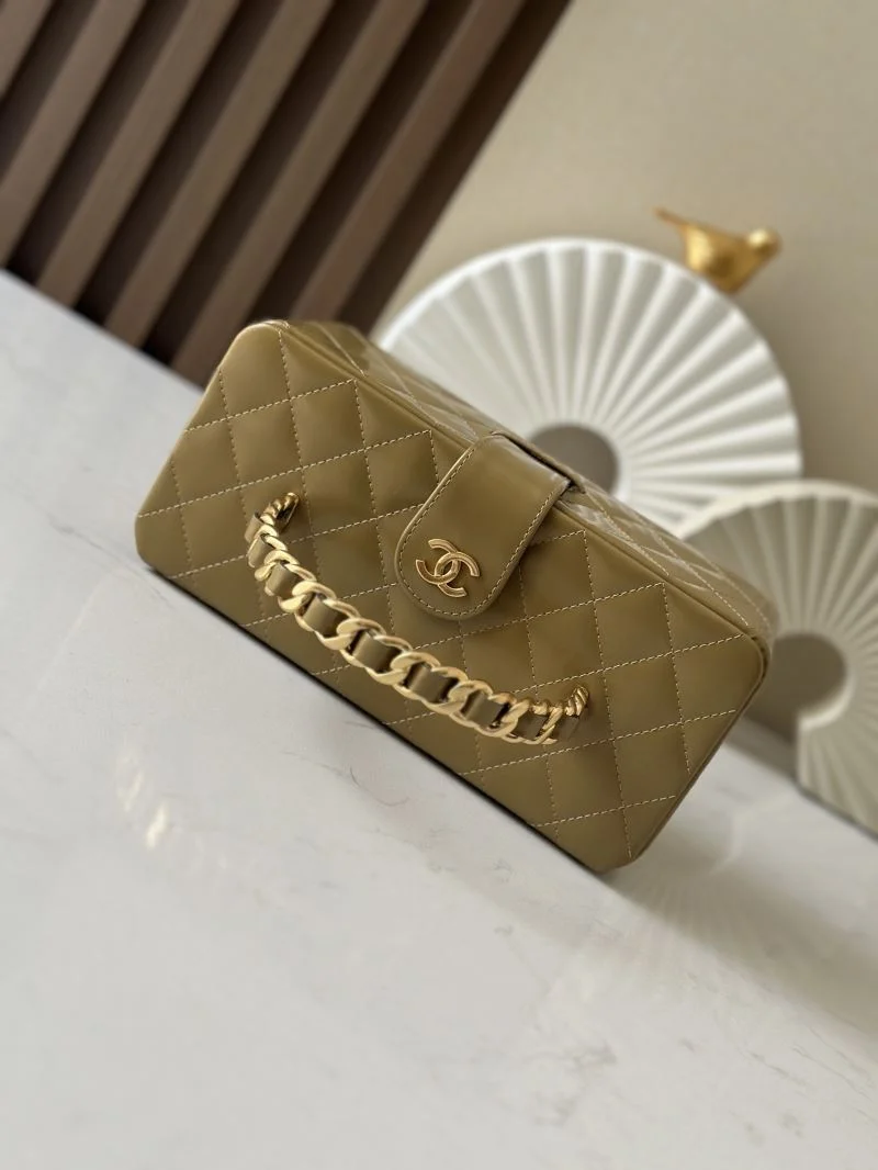 Chanel Cosmetic Bags Trendy 53397