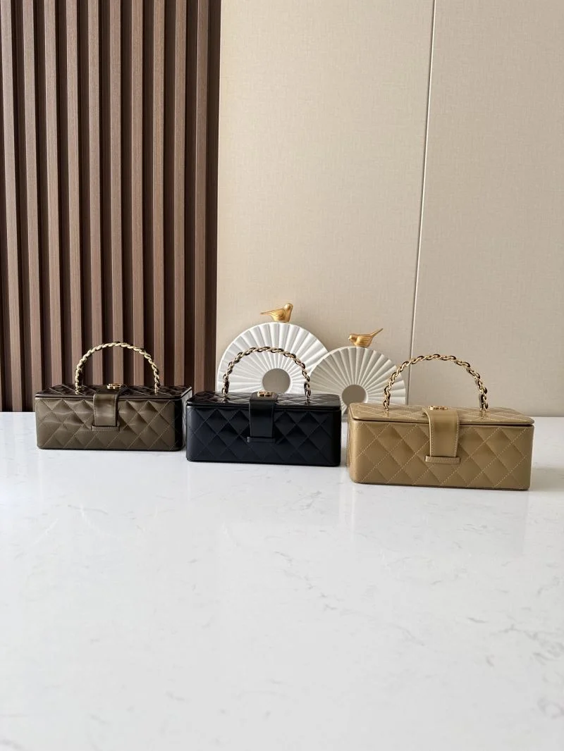 Chanel Cosmetic Bags Trendy 53397