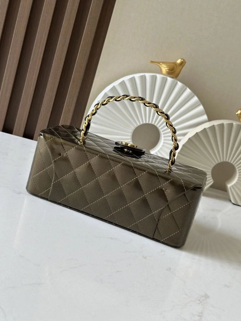TechFriendly Chanel Cosmetic Bags 53398