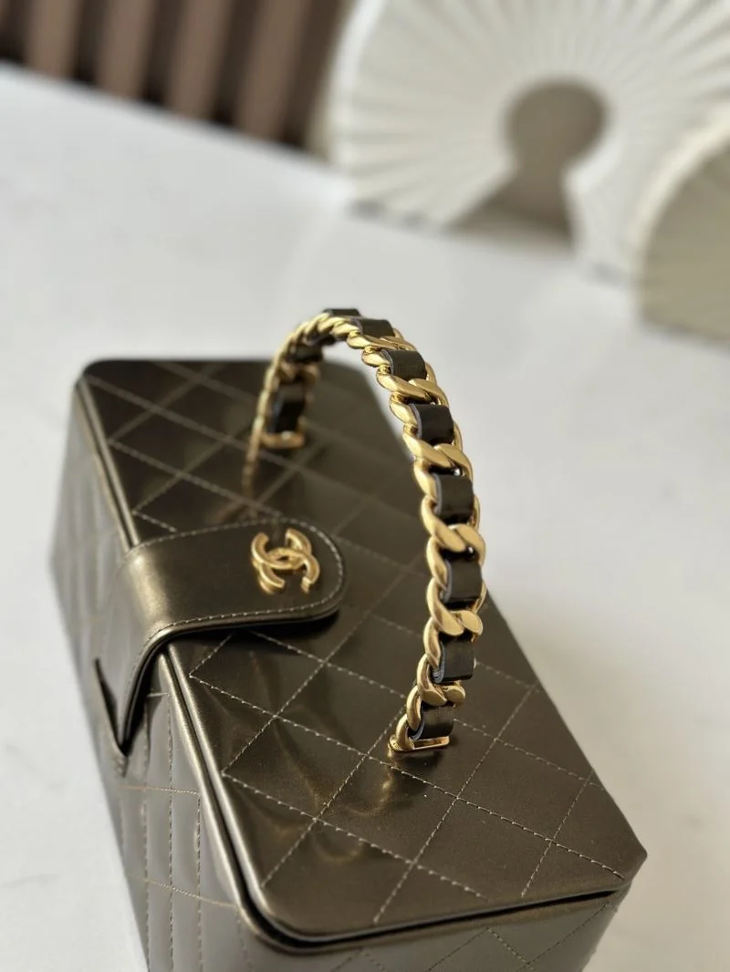 TechFriendly Chanel Cosmetic Bags 53398
