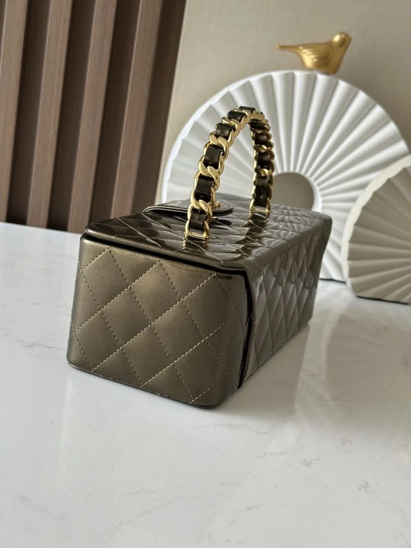 TechFriendly Chanel Cosmetic Bags 53398