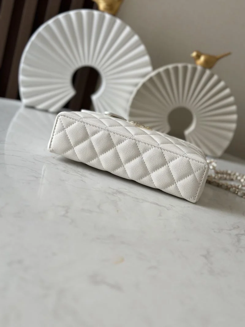Trendy Chanel Cosmetic Bags 53396