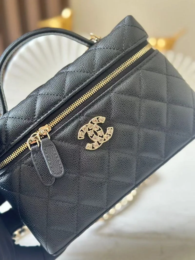 Chanel Cosmetic Bags Durable 53433
