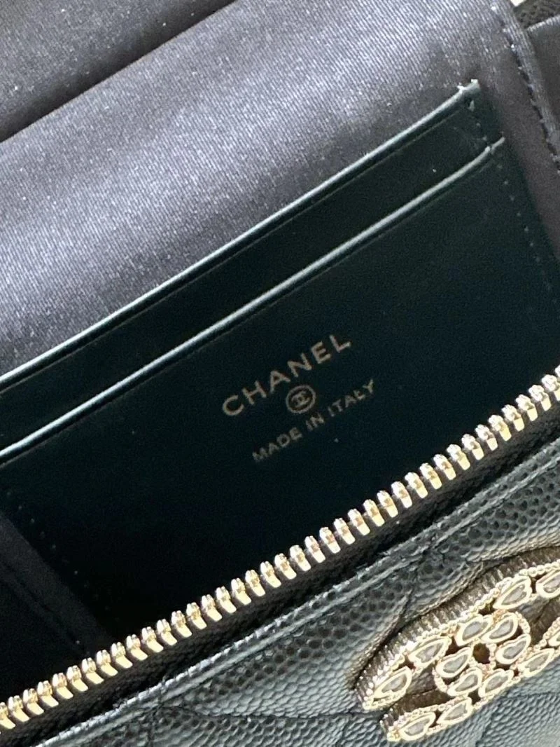 Chanel Cosmetic Bags Durable 53433