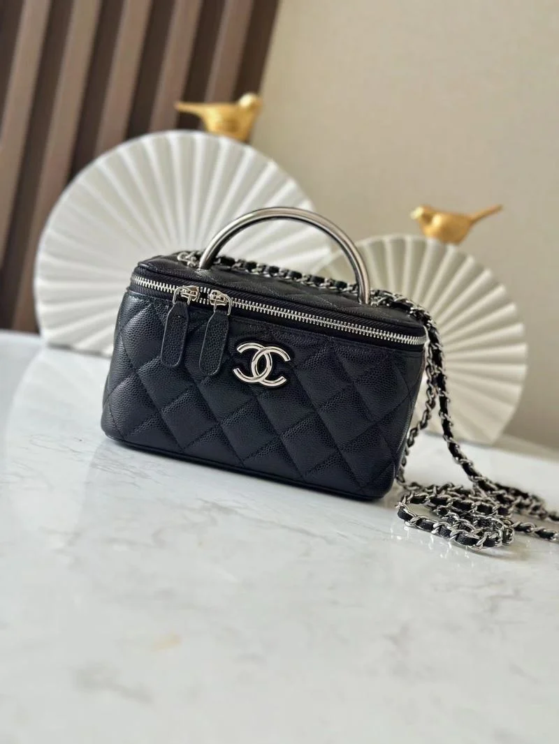 Sleek Chanel Cosmetic Bags 53435