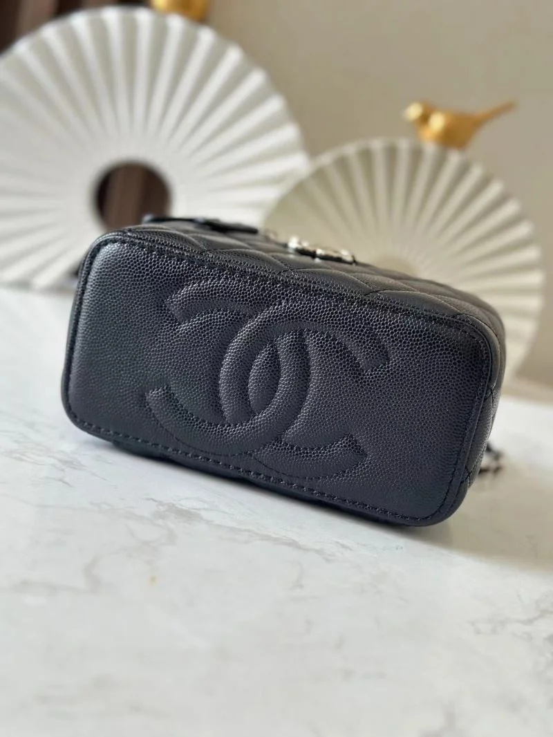 Sleek Chanel Cosmetic Bags 53435