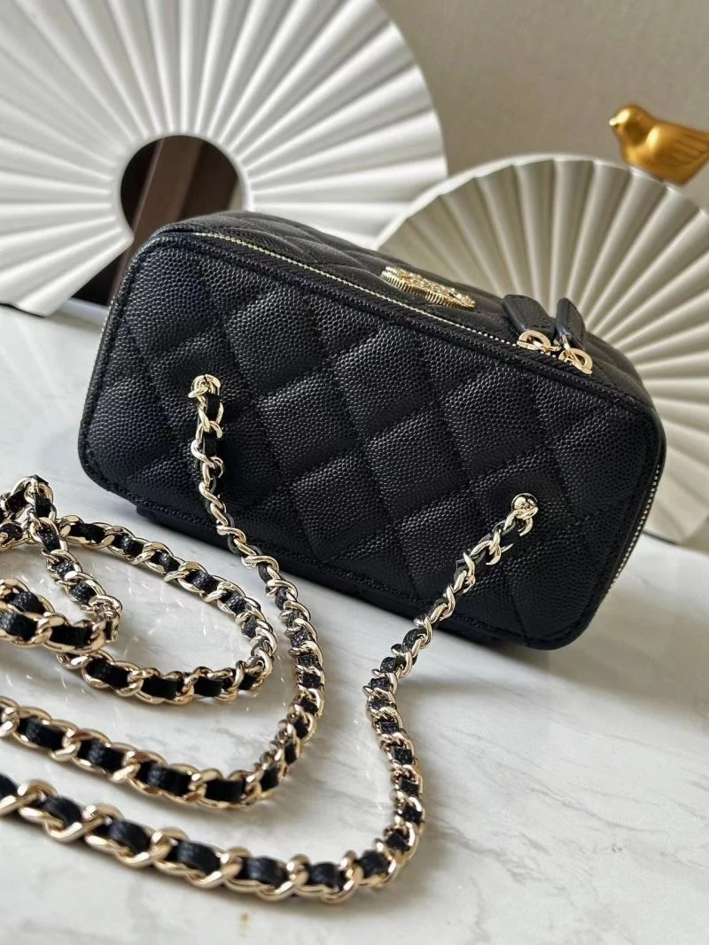 Chanel Cosmetic Bags FreshLook 53383