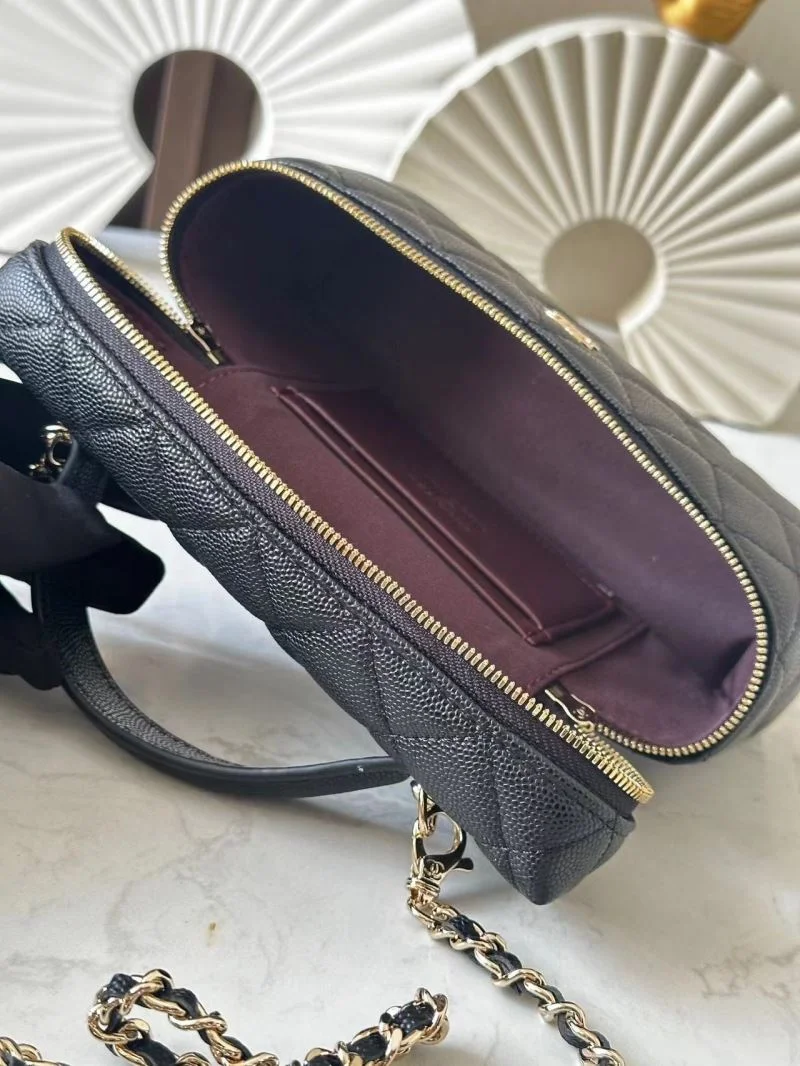 Chanel Cosmetic Bags SmoothTexture 53386