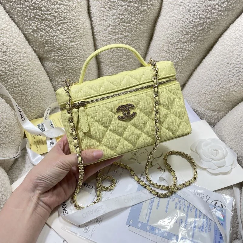 Chanel Cosmetic Bags Youthful 53392