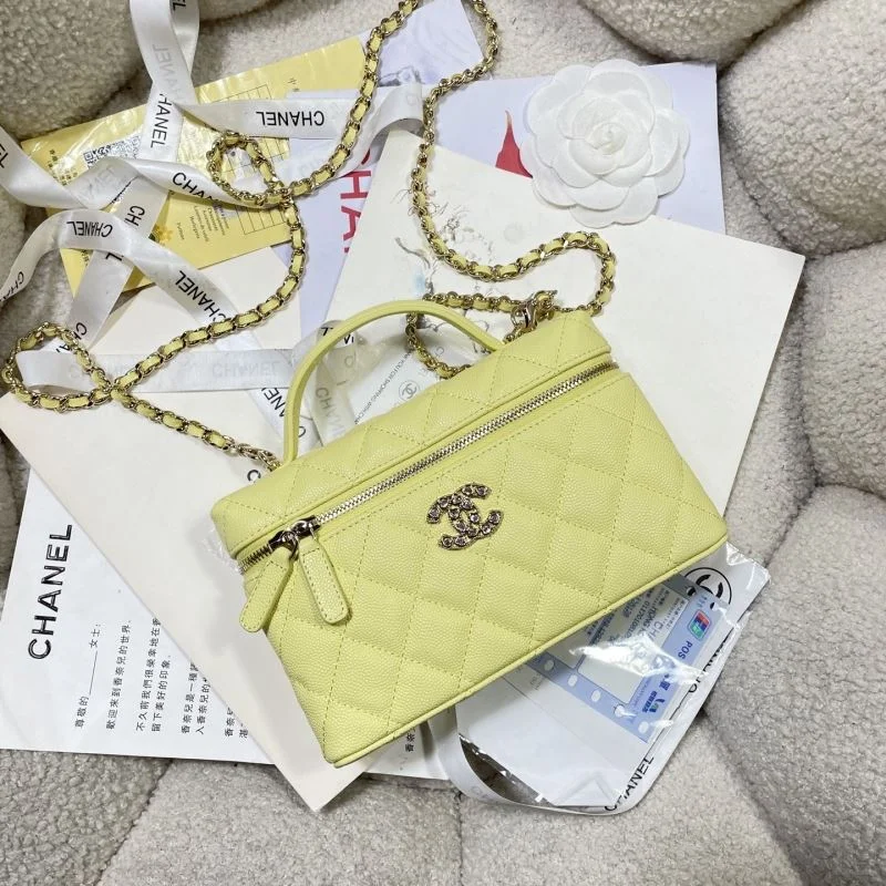 Chanel Cosmetic Bags Youthful 53392