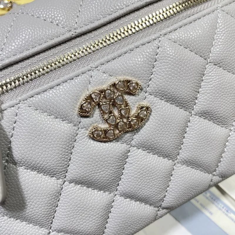 Affordable Chanel Cosmetic Bags 53389