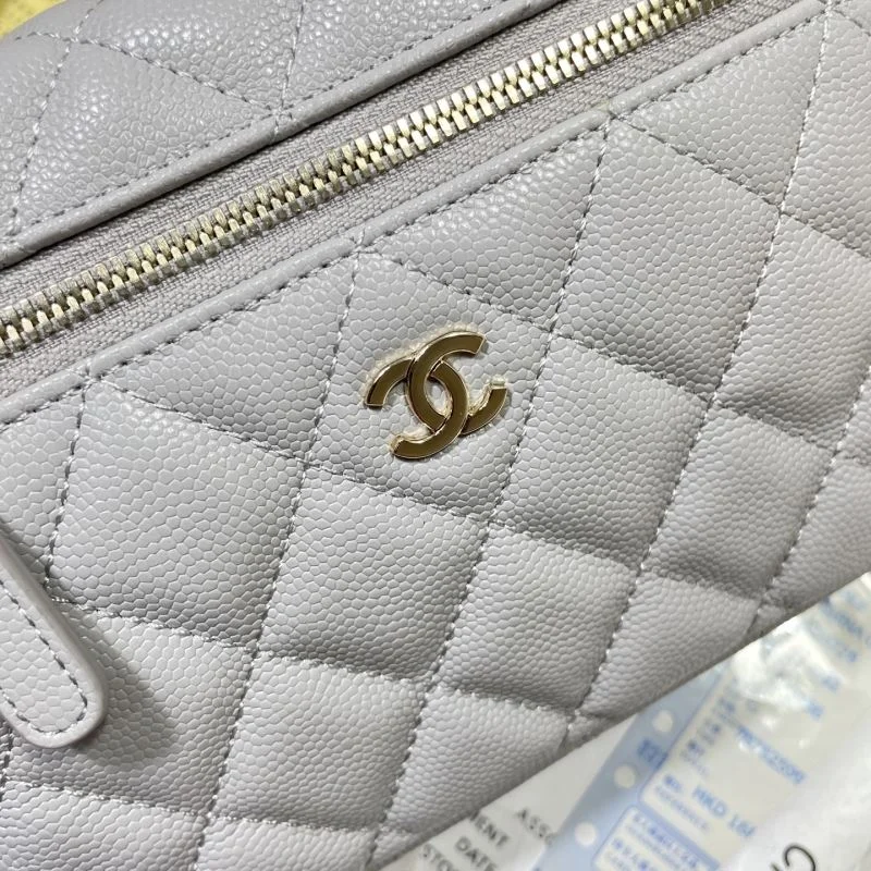 Chanel Cosmetic Bags Functional 53422