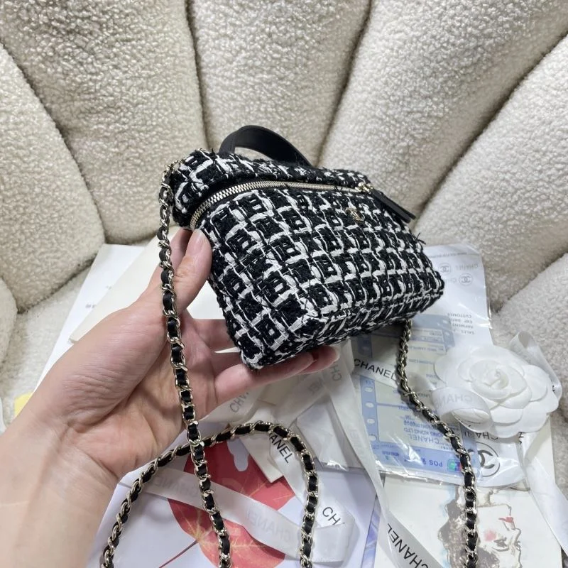 Timeless Chanel Cosmetic Bags 53377
