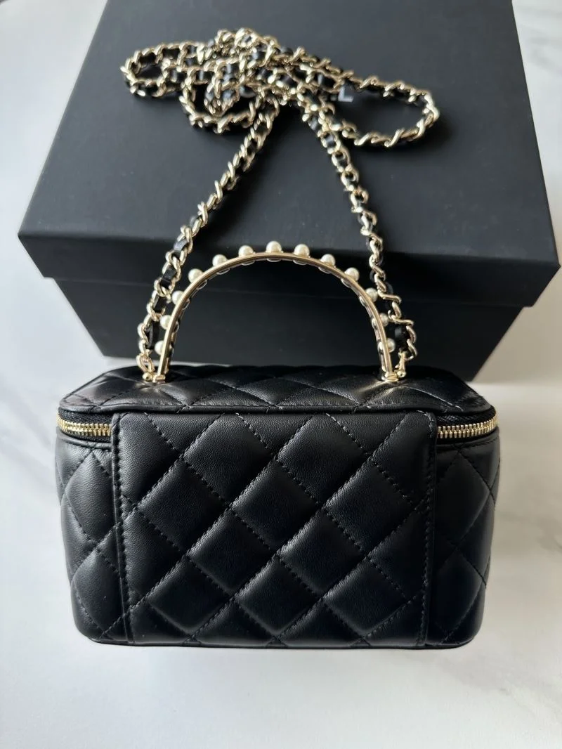 Chanel Cosmetic Bags Tailored 53385
