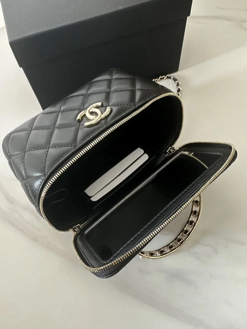 Chanel Cosmetic Bags Tailored 53385