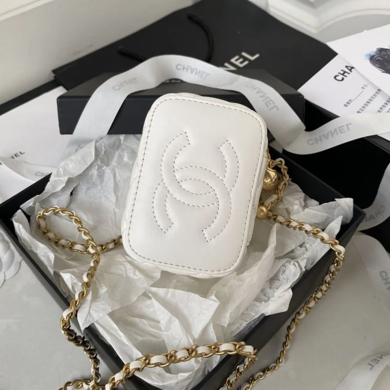 Chanel Cosmetic Bags Vibrant 53371