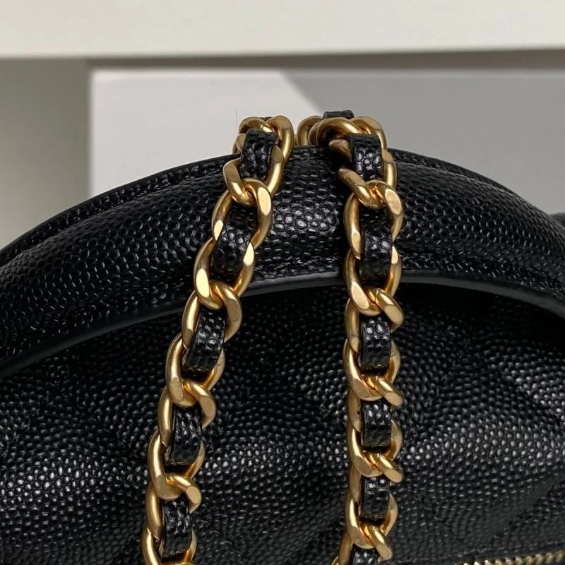 Lightweight Chanel Cosmetic Bags 53380