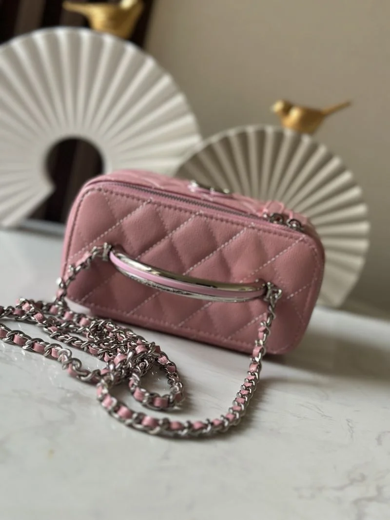 Chanel Cosmetic Bags Cozy 53368