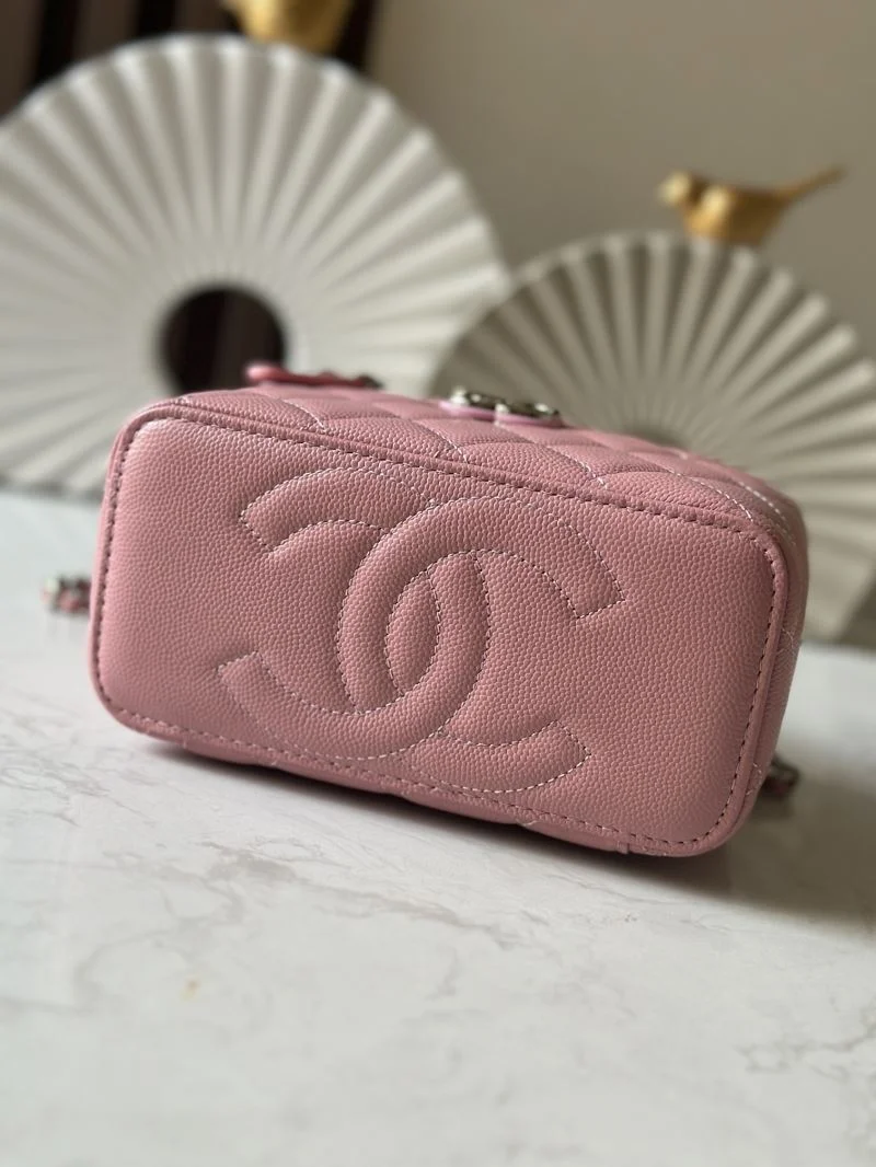 Chanel Cosmetic Bags Cozy 53368