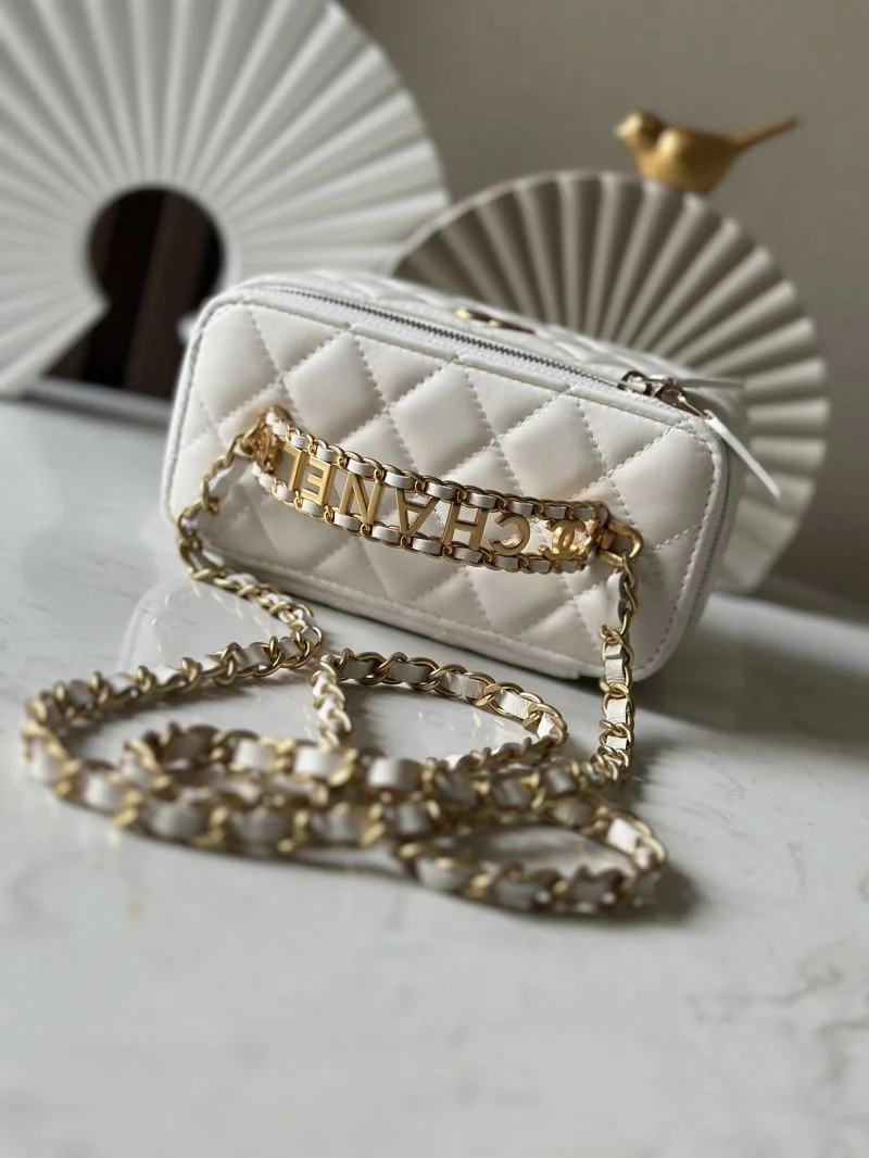 Practical Chanel Cosmetic Bags 53365