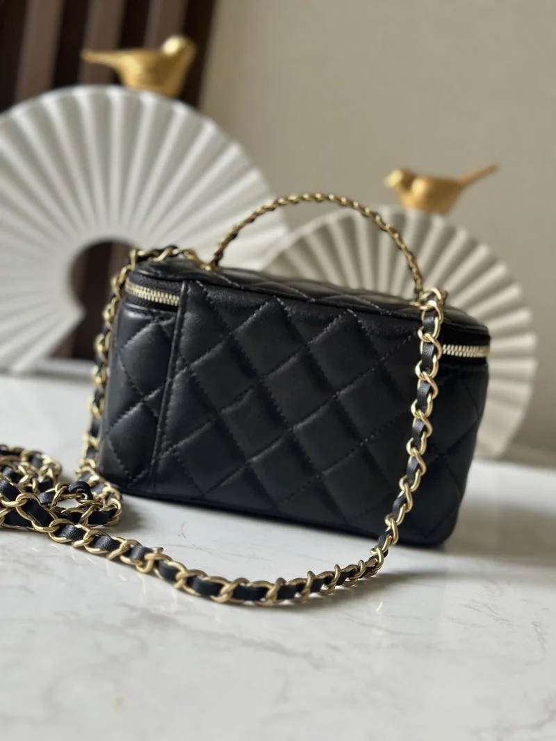 SmoothTexture Chanel Cosmetic Bags 53364