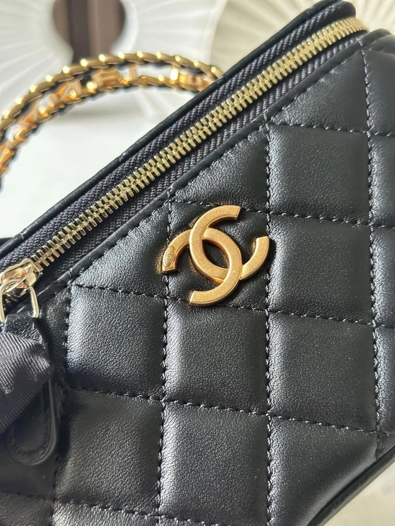 SmoothTexture Chanel Cosmetic Bags 53364