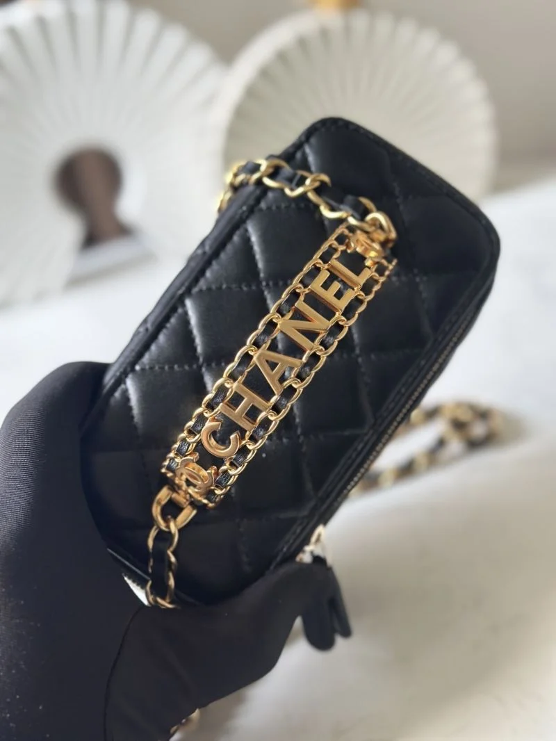 SmoothTexture Chanel Cosmetic Bags 53364