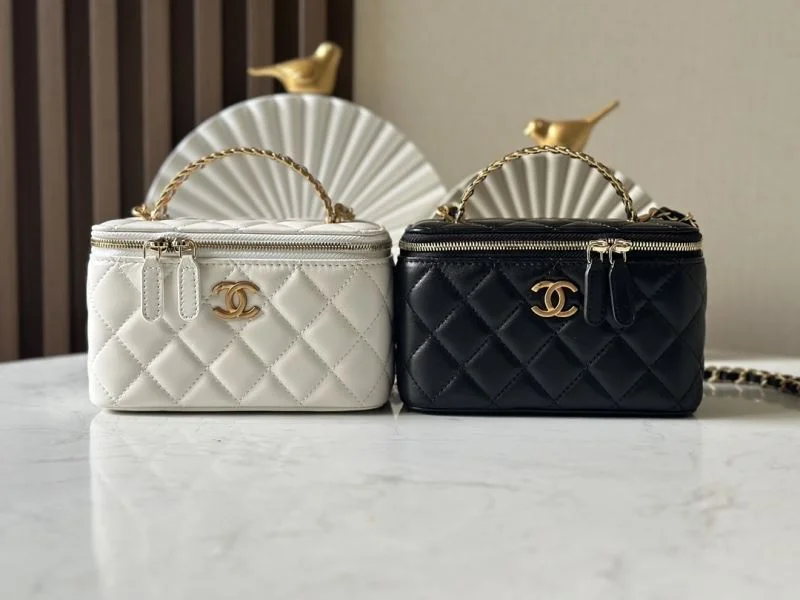 SmoothTexture Chanel Cosmetic Bags 53364