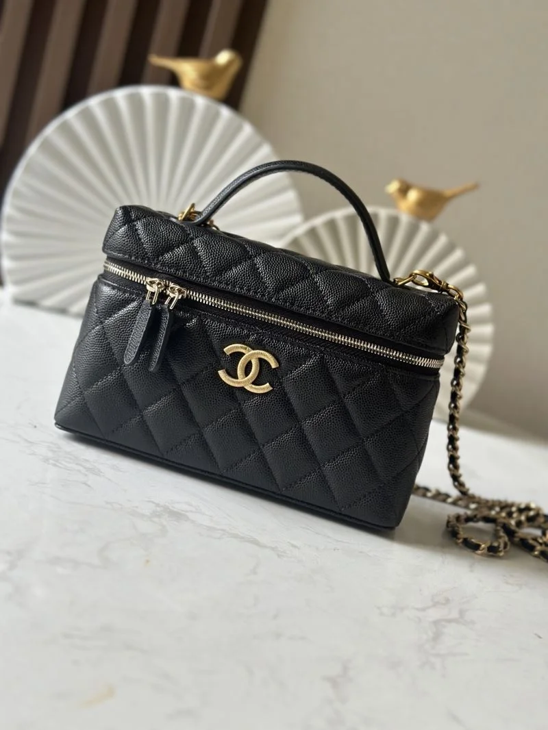 Chanel Cosmetic Bags Stylish 53361