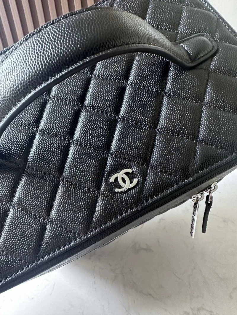 Chanel Cosmetic Bags Modern 53358
