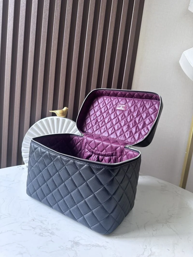 Chanel Cosmetic Bags Modern 53358