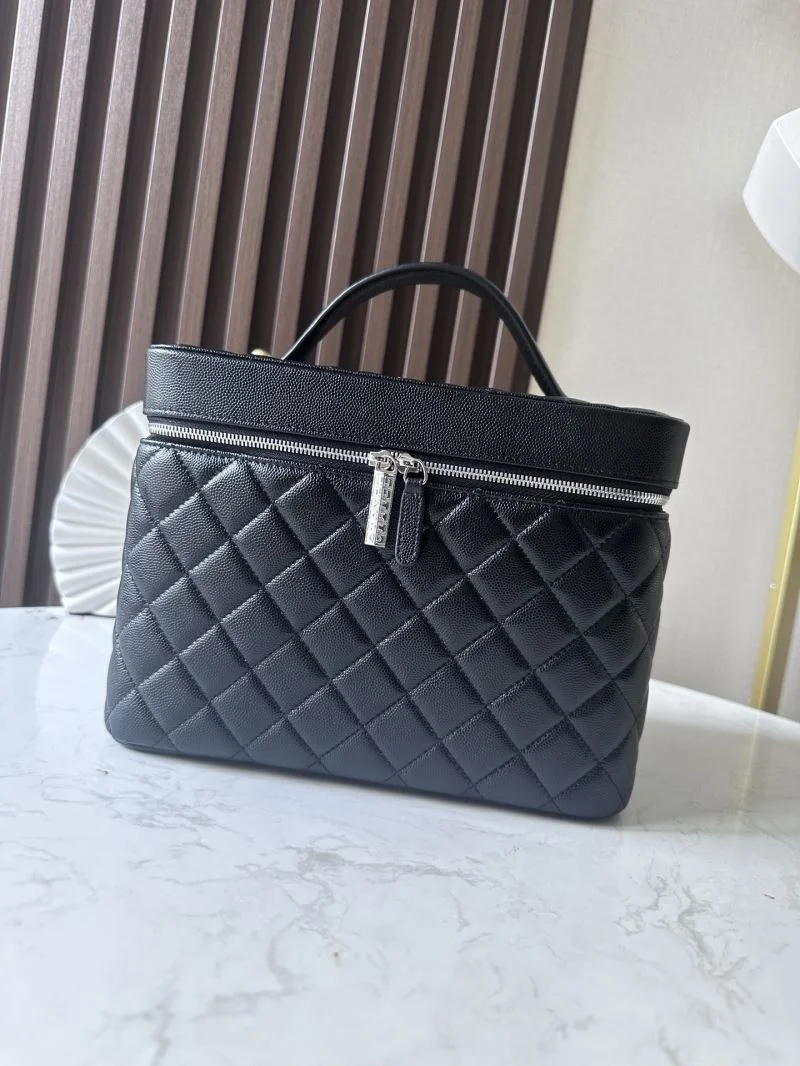 Chanel Cosmetic Bags Modern 53358