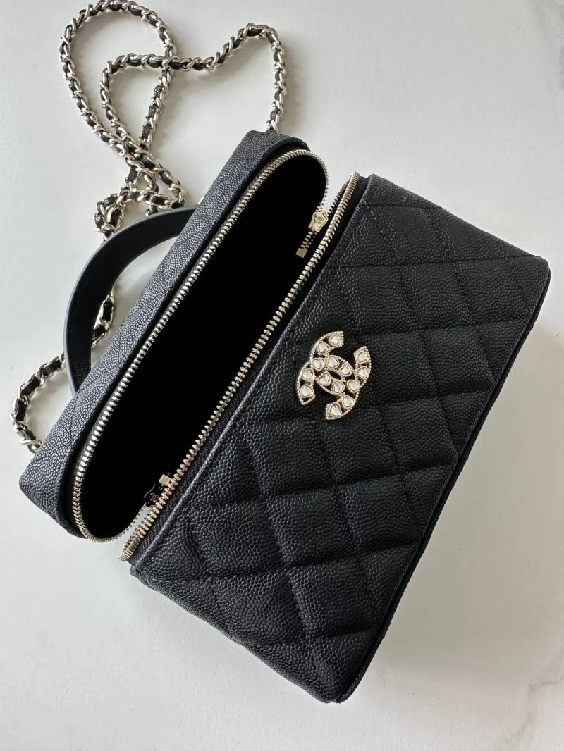 Chanel Cosmetic Bags SunProtective 53353