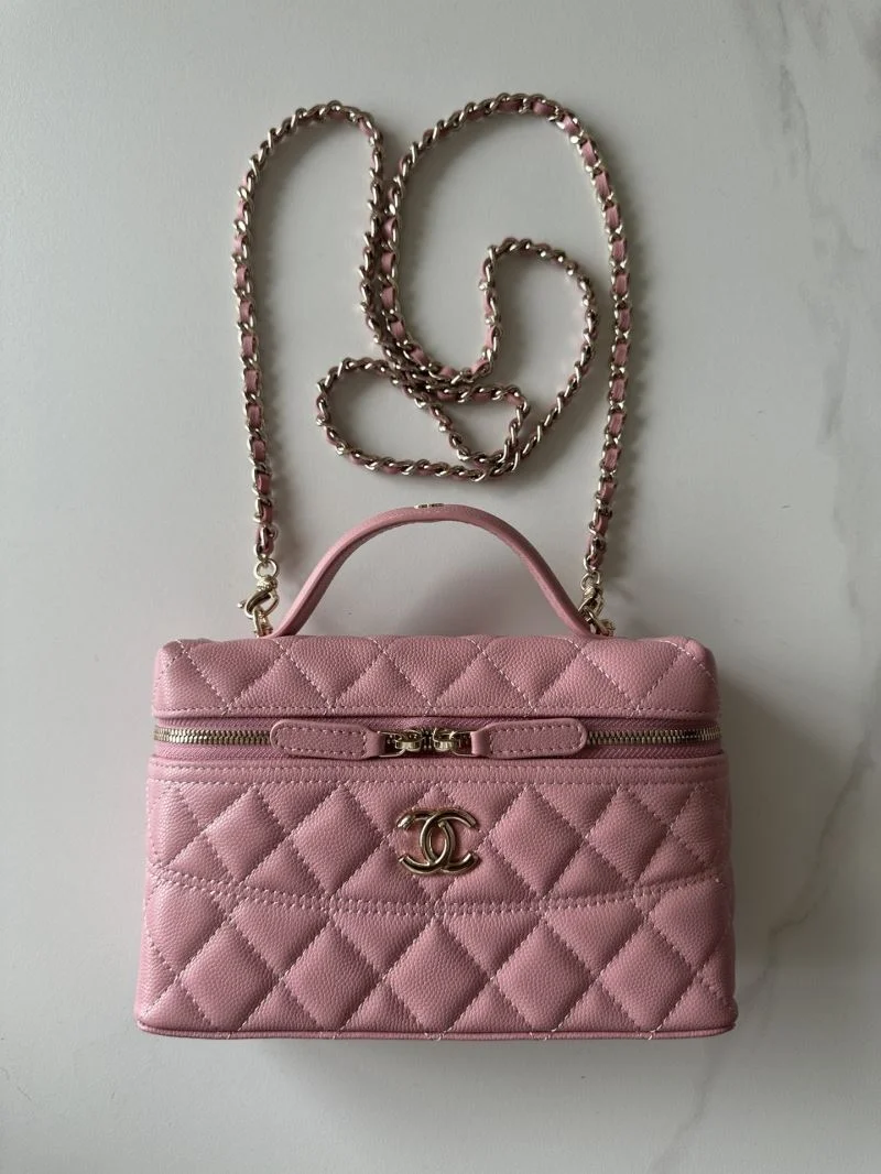 Chanel Cosmetic Bags TechFriendly 53346