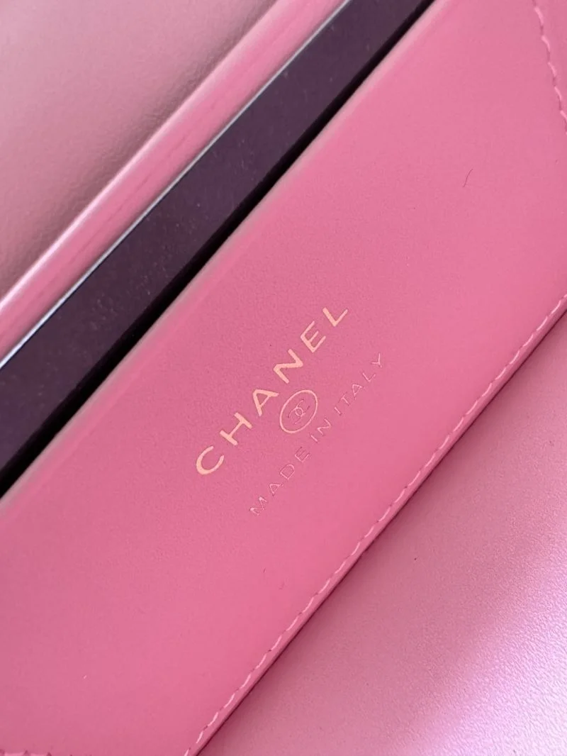 Chanel Cosmetic Bags TechFriendly 53346
