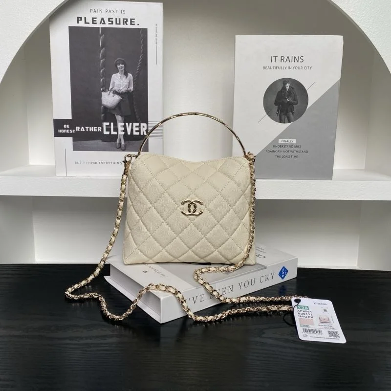 Modern Chanel Cosmetic Bags 53354