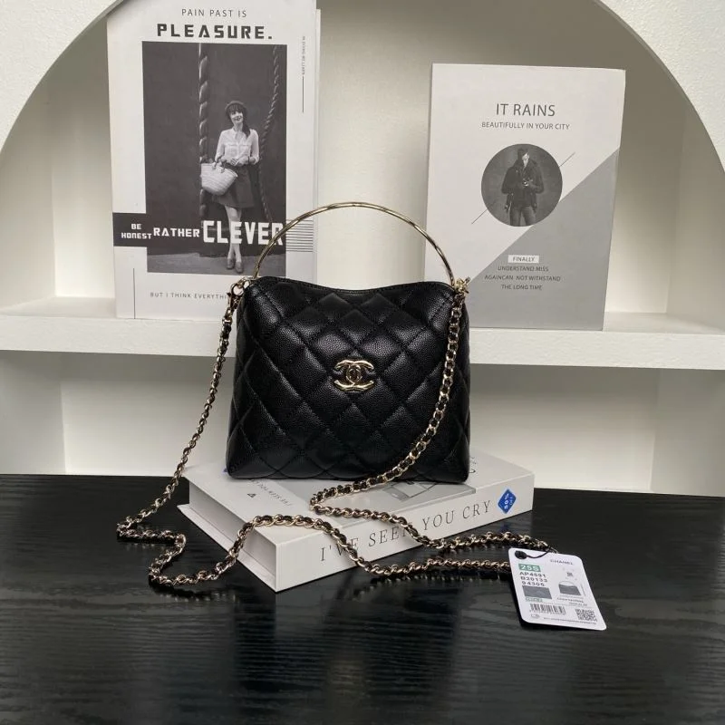 Cozy Chanel Cosmetic Bags 53343