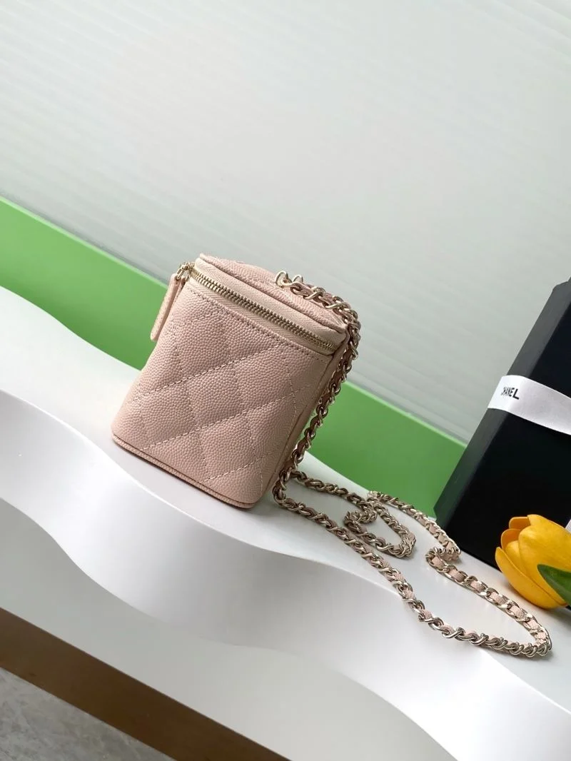 WellDesigned Chanel Cosmetic Bags 53372