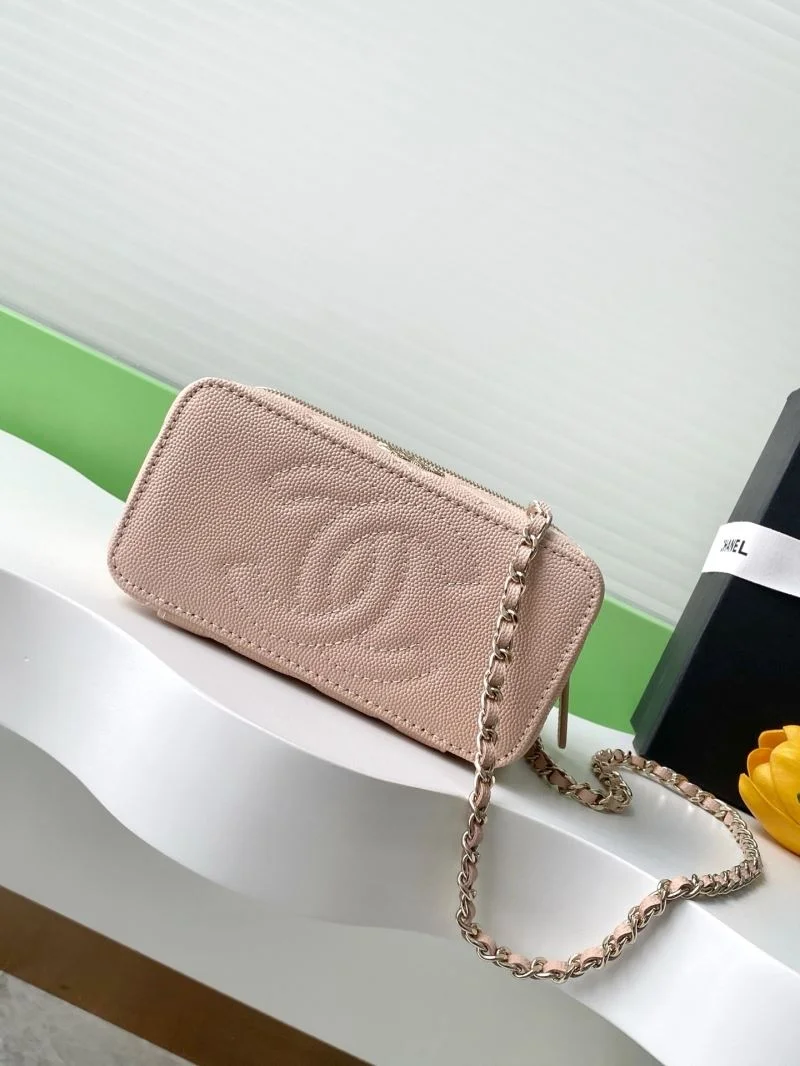 WellDesigned Chanel Cosmetic Bags 53372