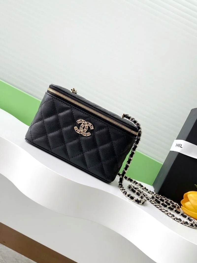 Chanel Cosmetic Bags Chic 53390