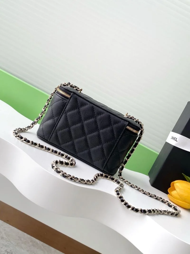 Chanel Cosmetic Bags Chic 53390